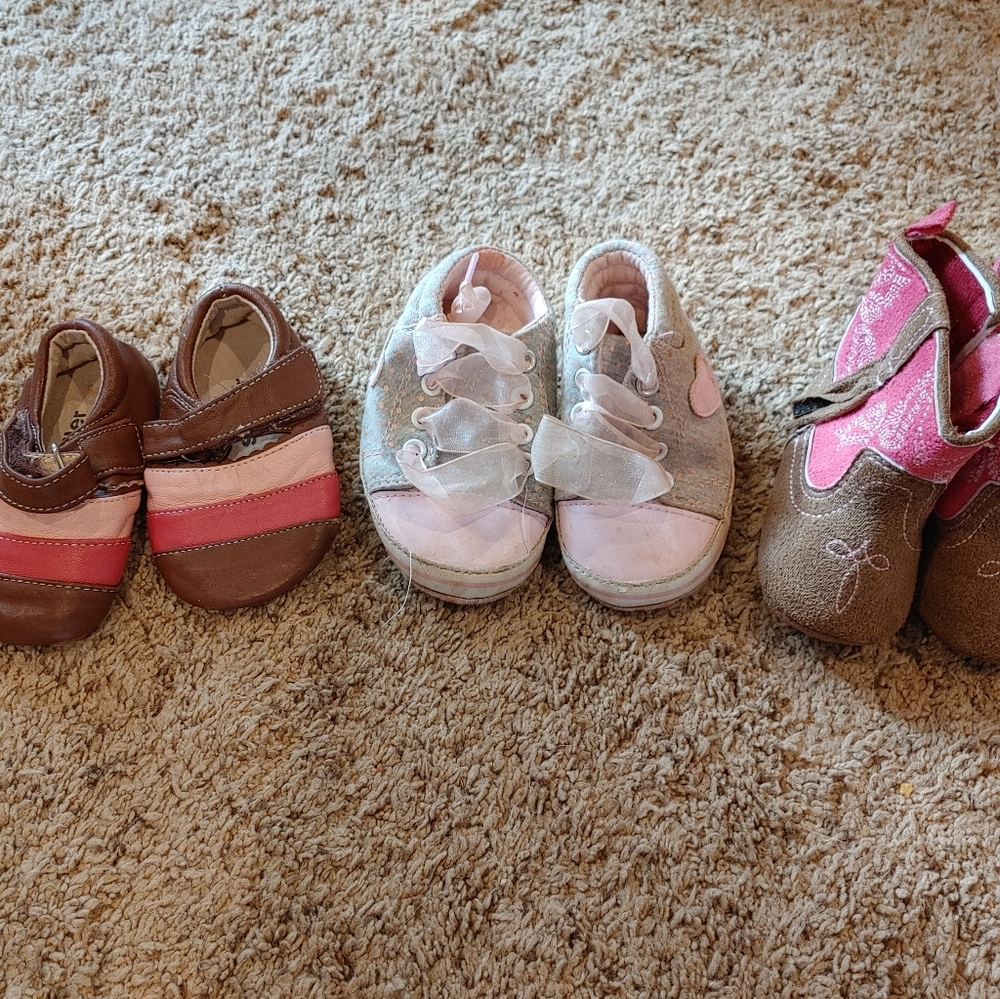 Crib shoes size 0-6 months